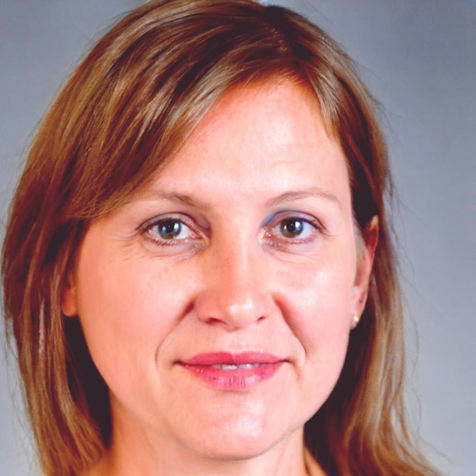 Eğitmen Ayşe Yılmaz